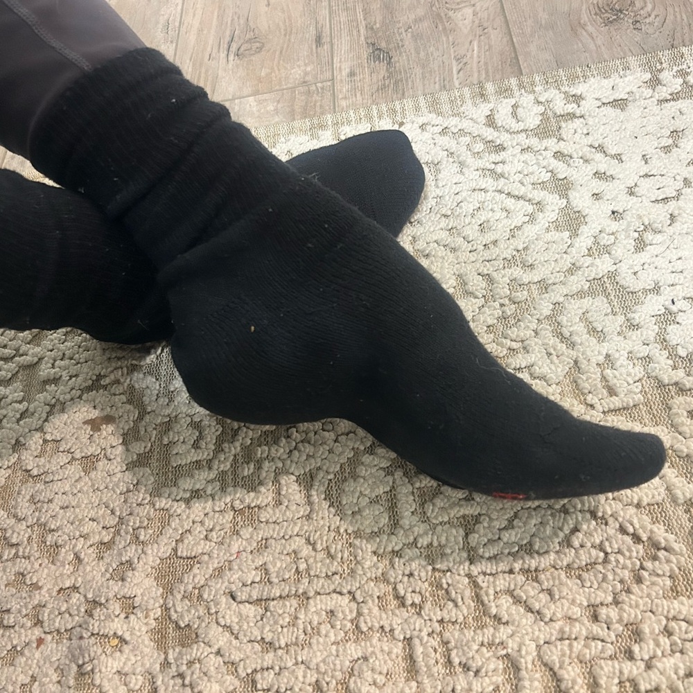 Freshly 7 Day Worn Hanes Crew Socks - Women's Hosiery